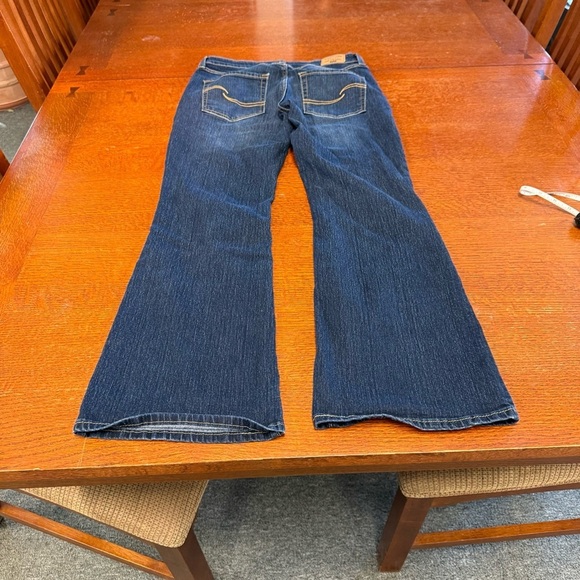 Signature by Levi Strauss mid rise boot cut size 6 short dark wash - Picture 3 of 9